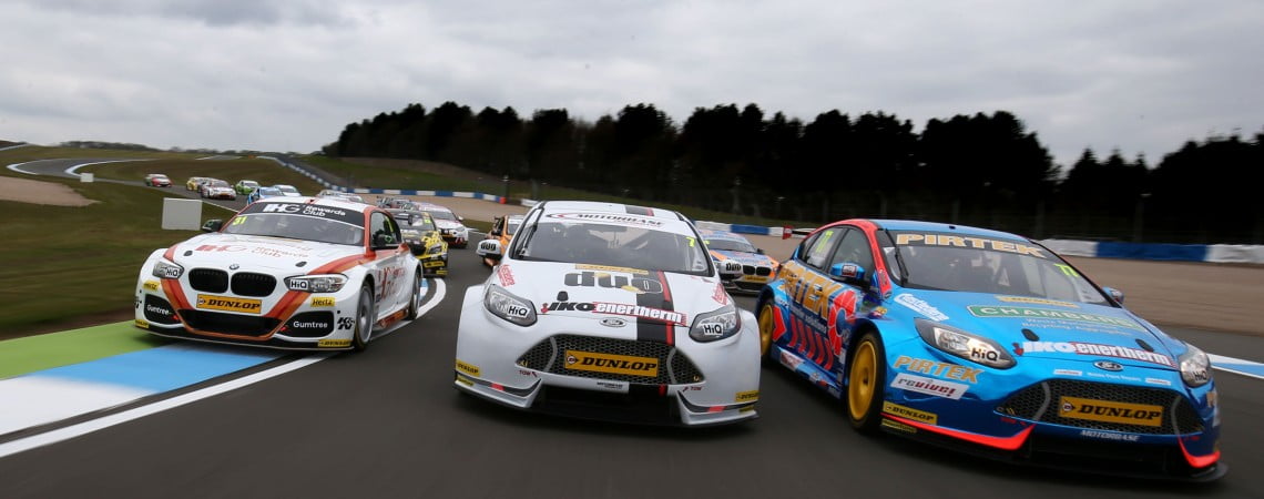 Jack Goff (GBR) Team IHG Rewards Club BMW, Andrew Jordan (GBR) Pirtek Racing Motorbase Ford Focus and Mat Jackson (GBR) Motorbase Ford Focus